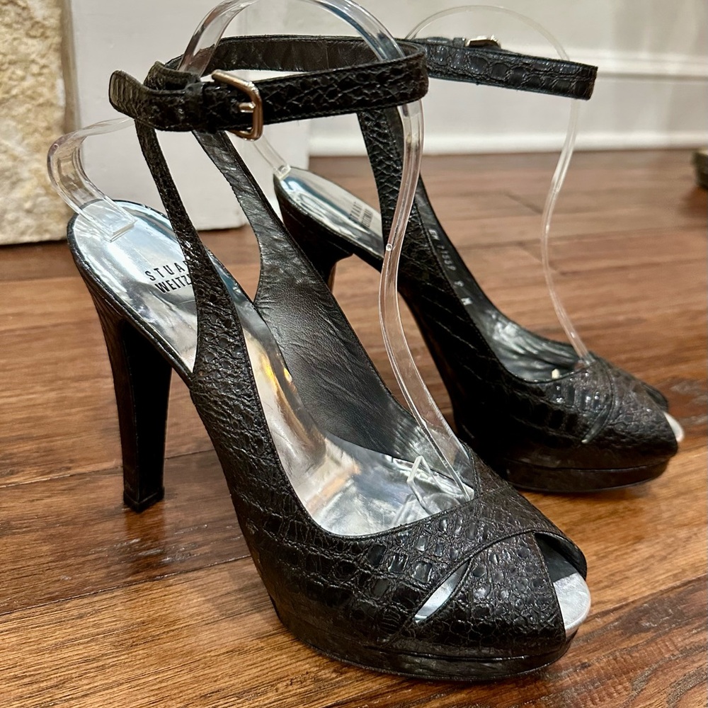 Stuart Weitzman Black Crocodile Strappy Peep-Toe Heels Women’s size 9